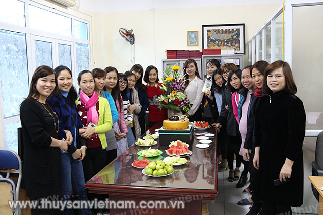 Tập thể nữ cán bộ, phóng viên của Tạp chí Thủy sản Việt Nam